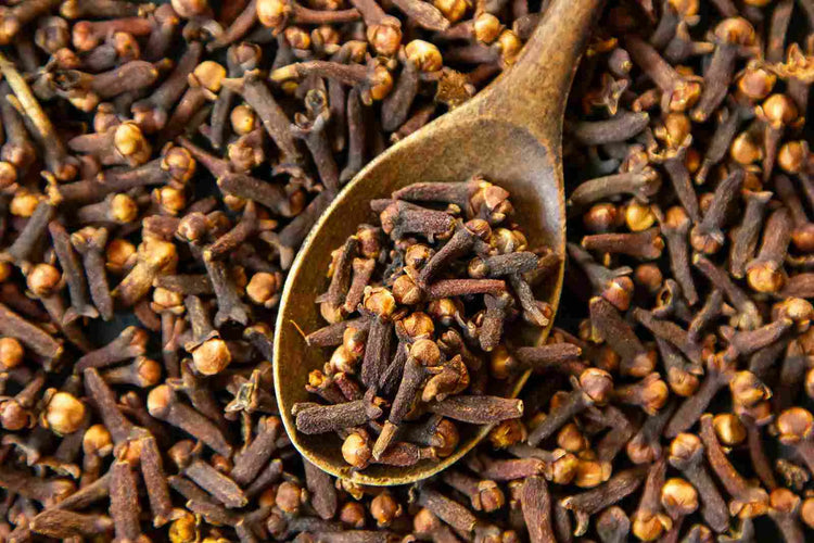 Health Benefits of Clove: Uses, Aroma, and How to Choose Whole Cloves article image from Organic Pure Leven