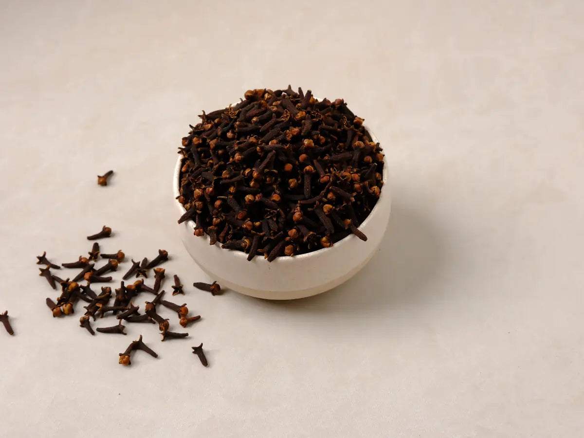 Whole cloves arranged for packing